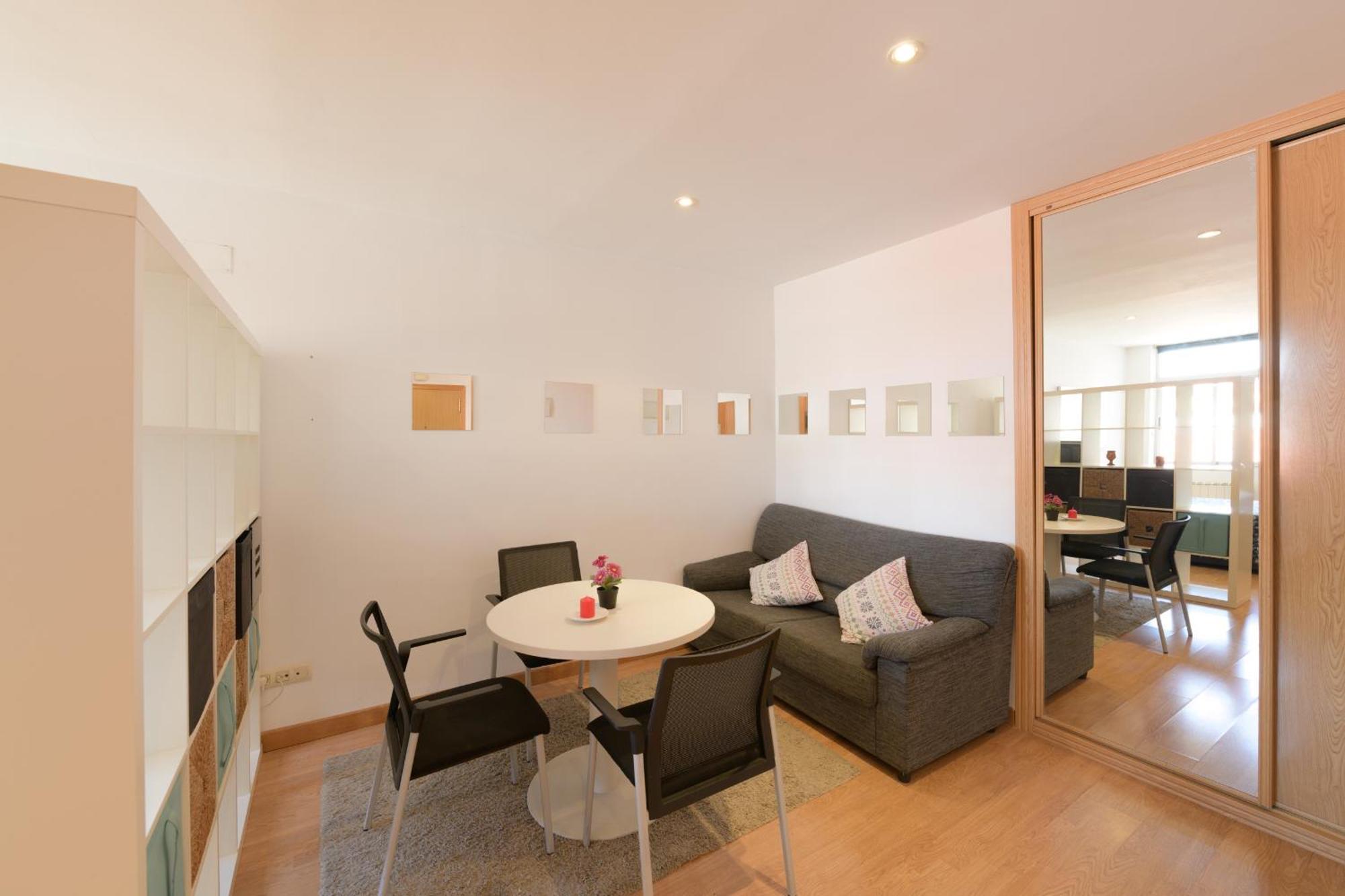 Apartamento4Estaciones Madrid Exterior photo